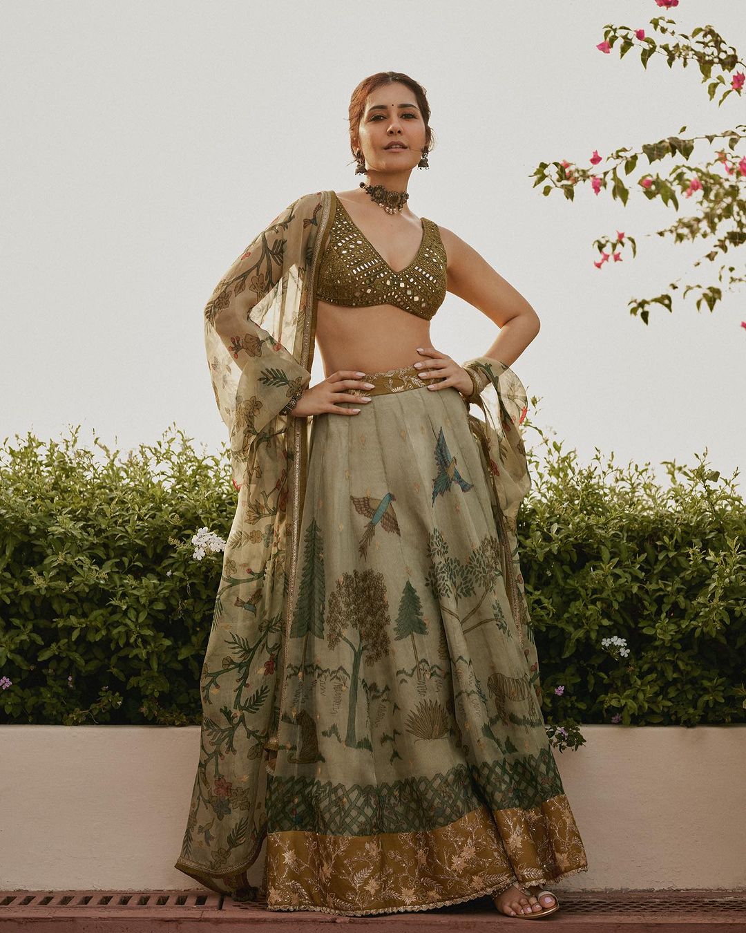 TOLLYWOOD ACTRESS RAASHI KHANNA STILLS IN GREEN LEHENGA CHOLI 7